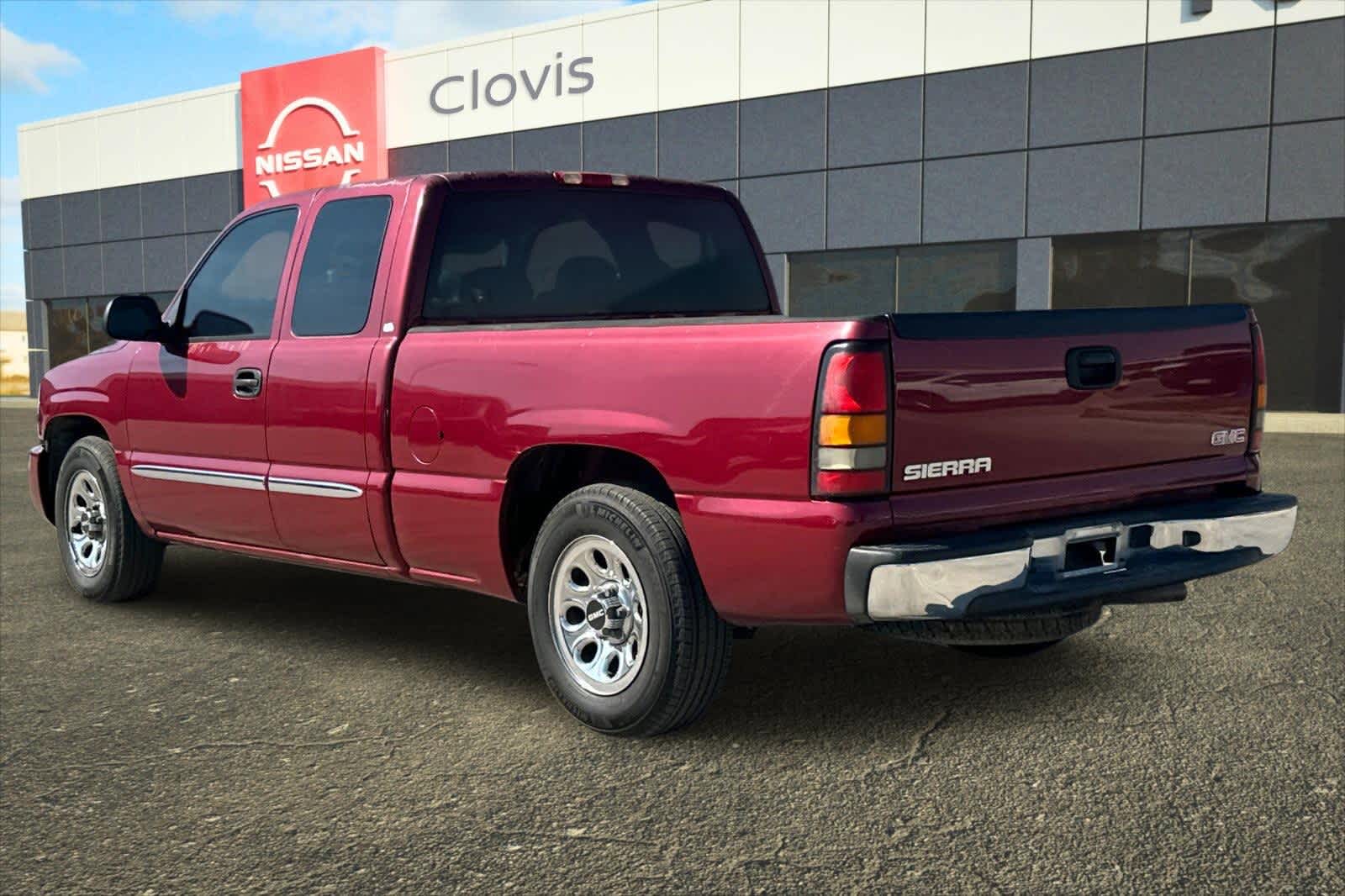 Thumbnail: 2005 GMC Sierra 1500 - 7