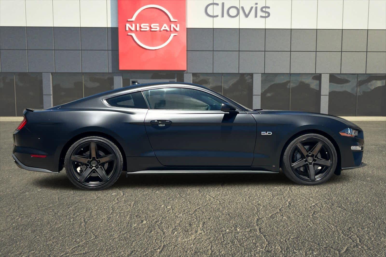 Thumbnail: 2022 Ford Mustang - 9