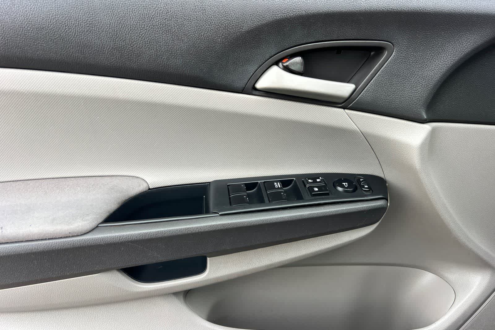 Thumbnail: 2009 Honda Accord - 13