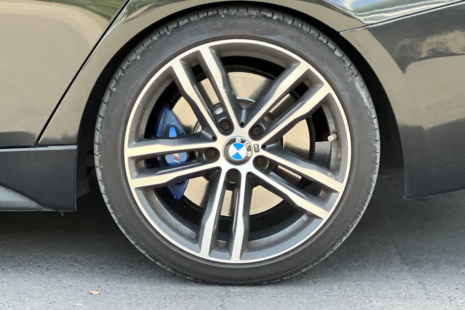 Thumbnail: 2018 BMW 3 Series - 12