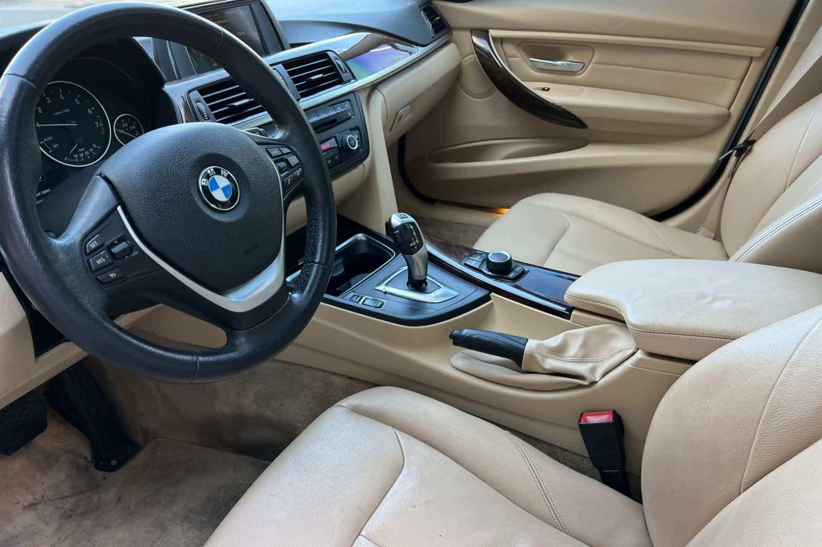 Thumbnail: 2015 BMW 3 Series - 12