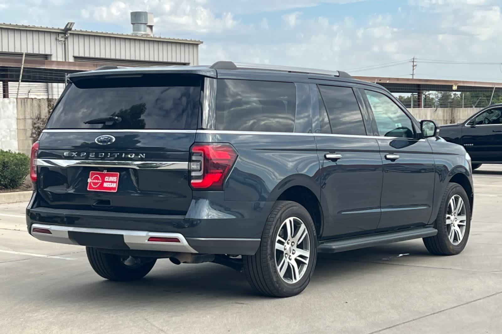 Thumbnail: 2023 Ford Expedition MAX - 3