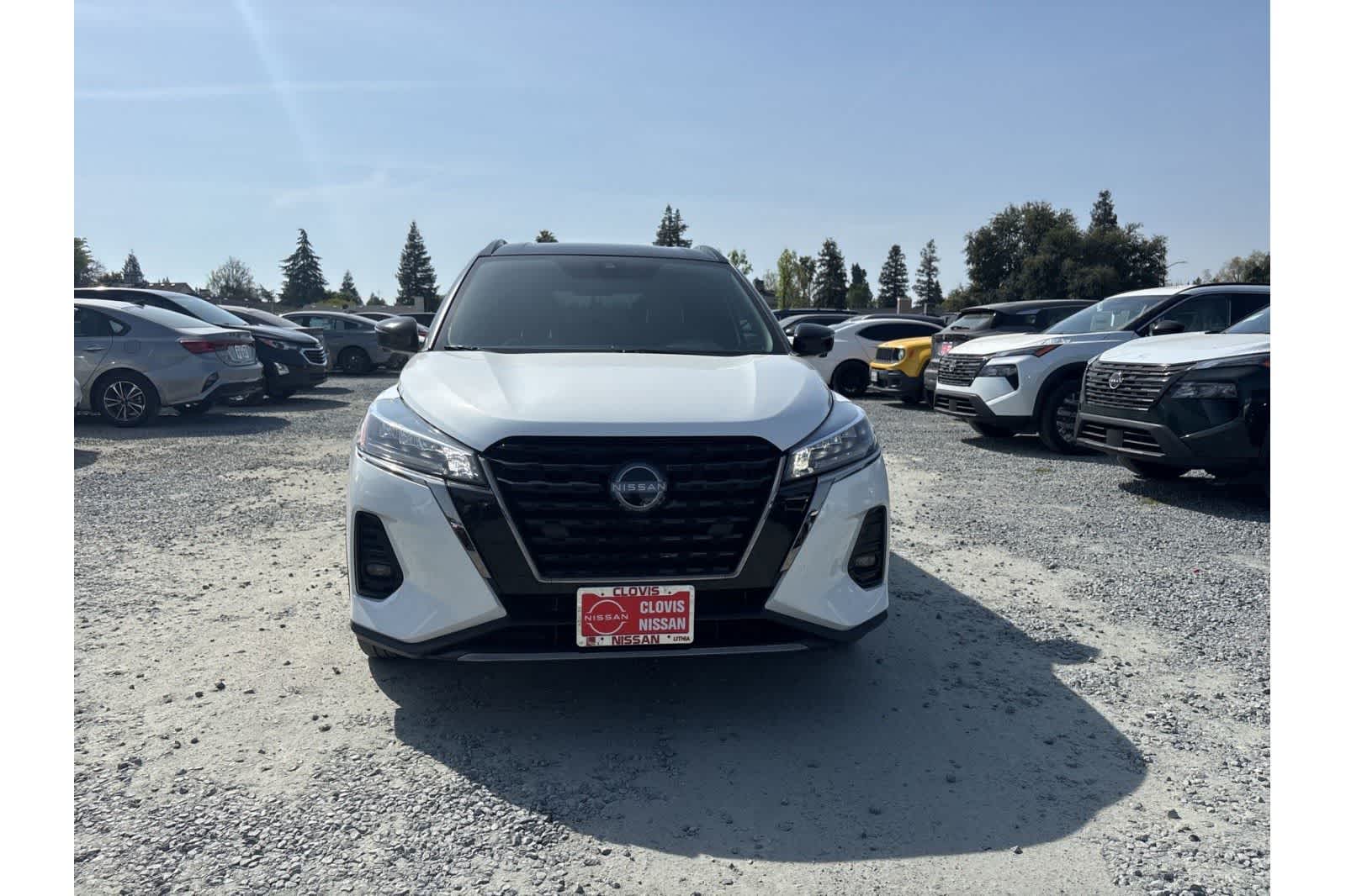 Thumbnail: 2023 Nissan Kicks - 11