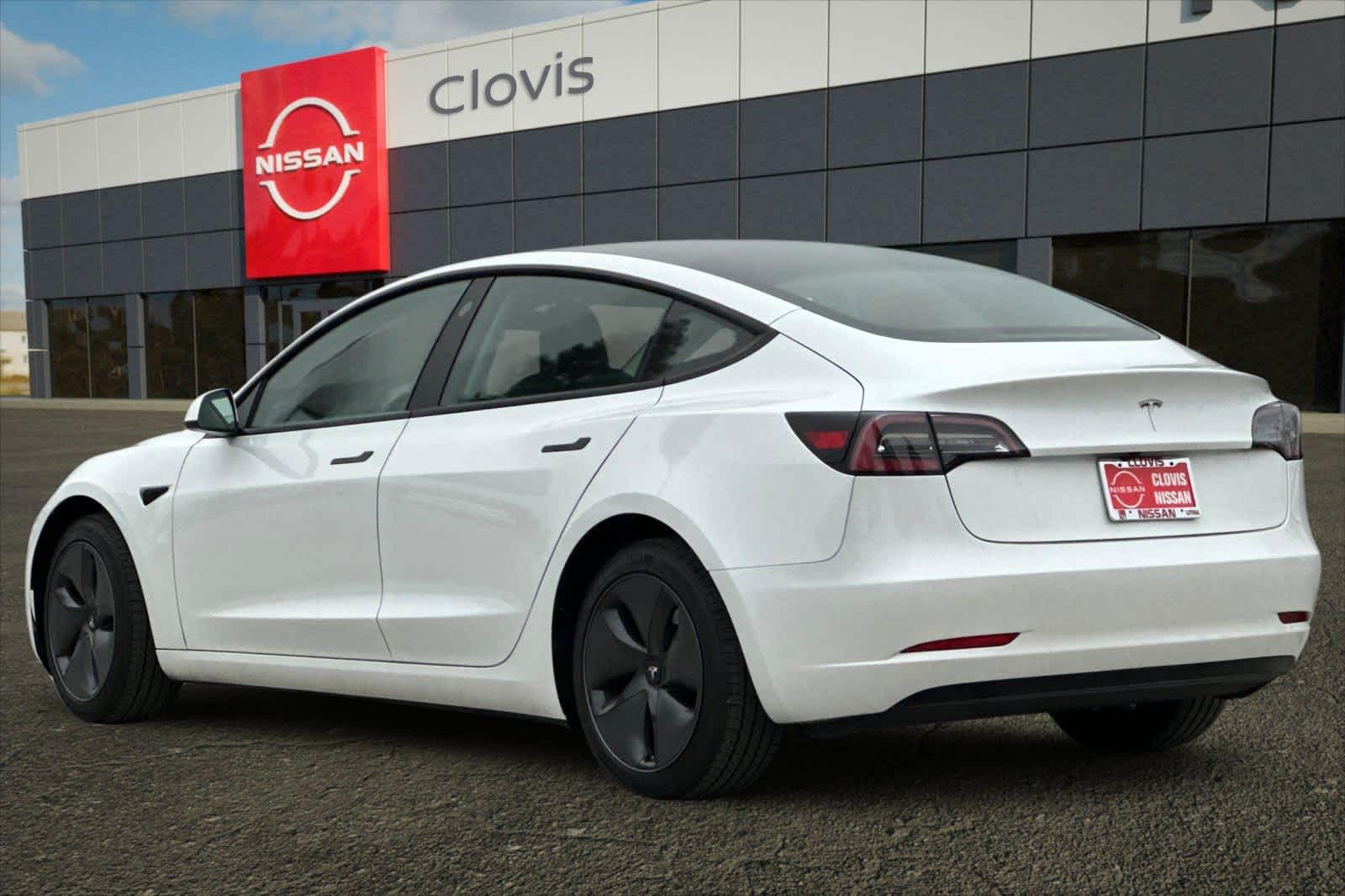 Thumbnail: 2023 Tesla Model 3 - 7