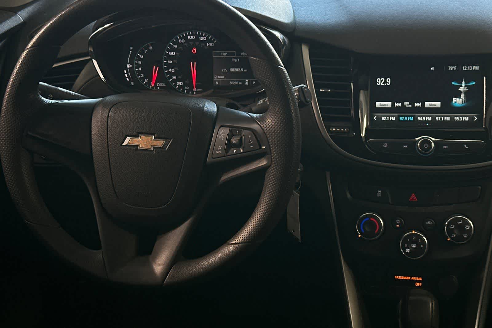 Thumbnail: 2017 Chevrolet Trax - 16