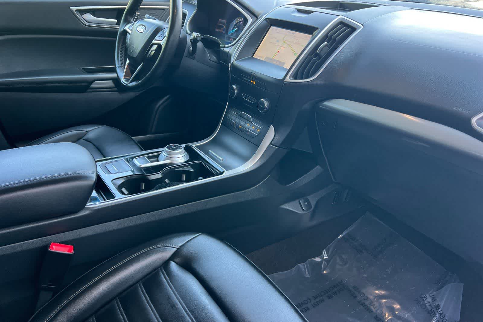 Thumbnail: 2020 Ford Edge - 20