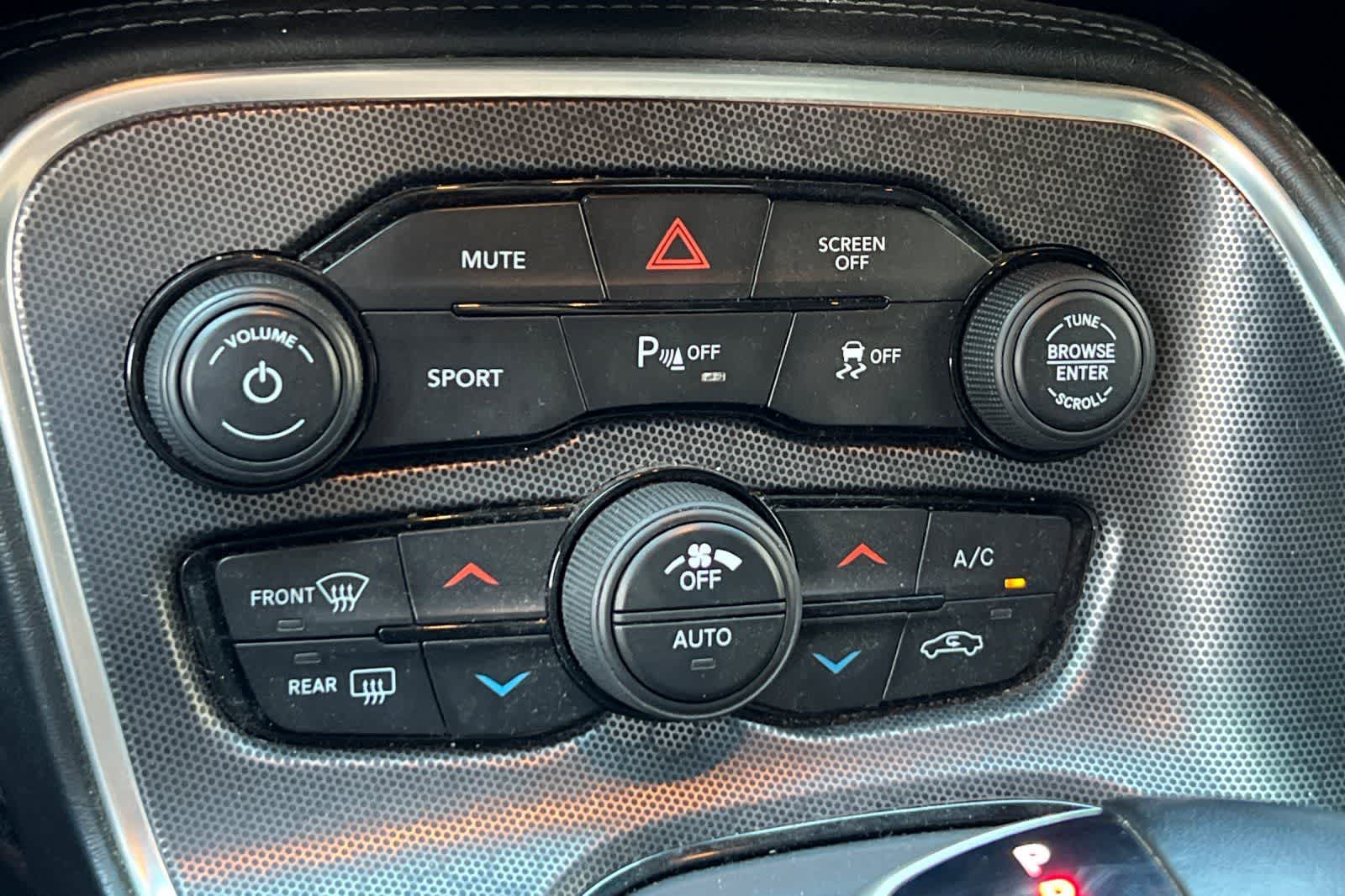 Thumbnail: 2018 Dodge Challenger - 21