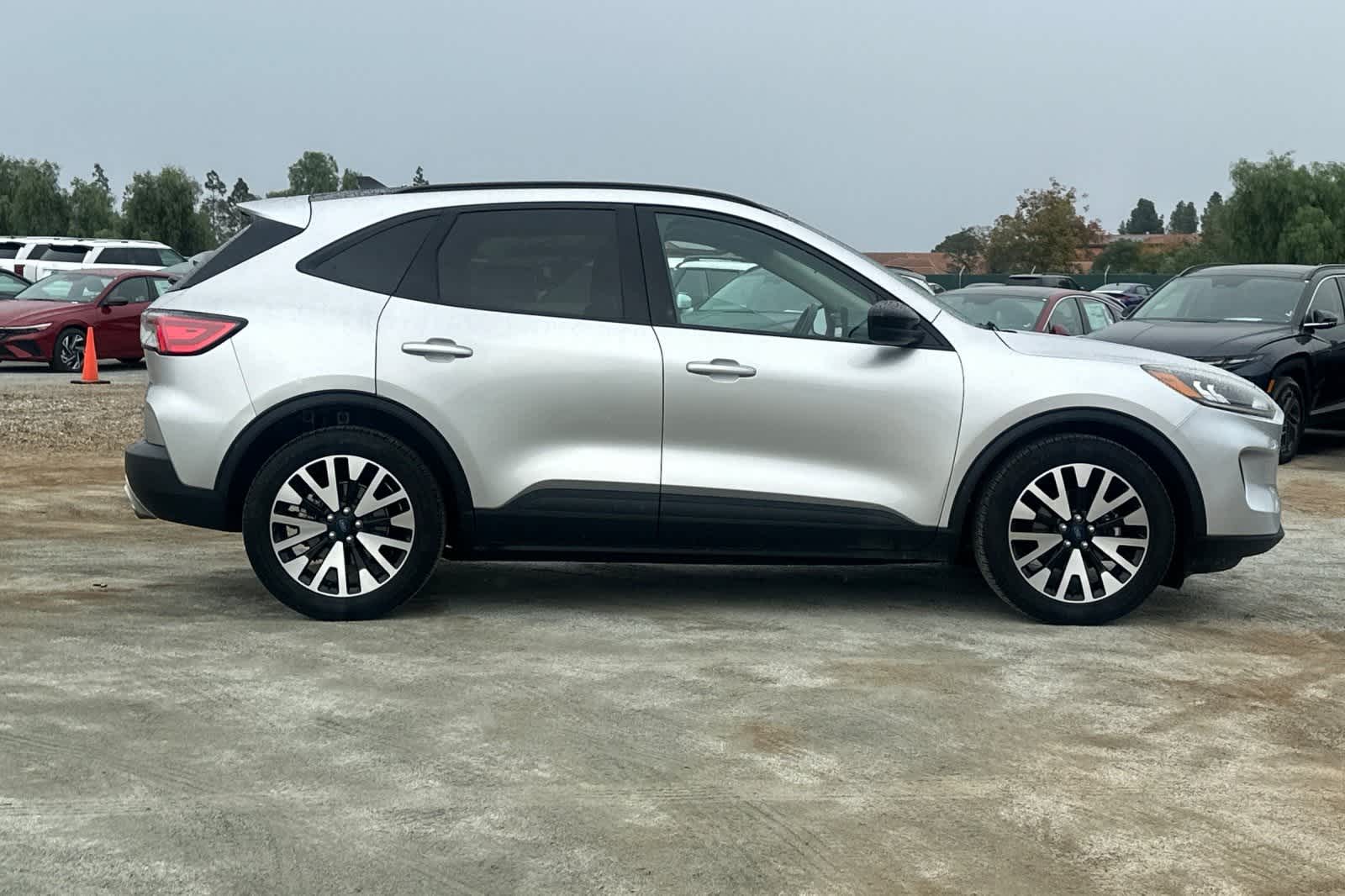 Thumbnail: 2020 Ford Escape - 9