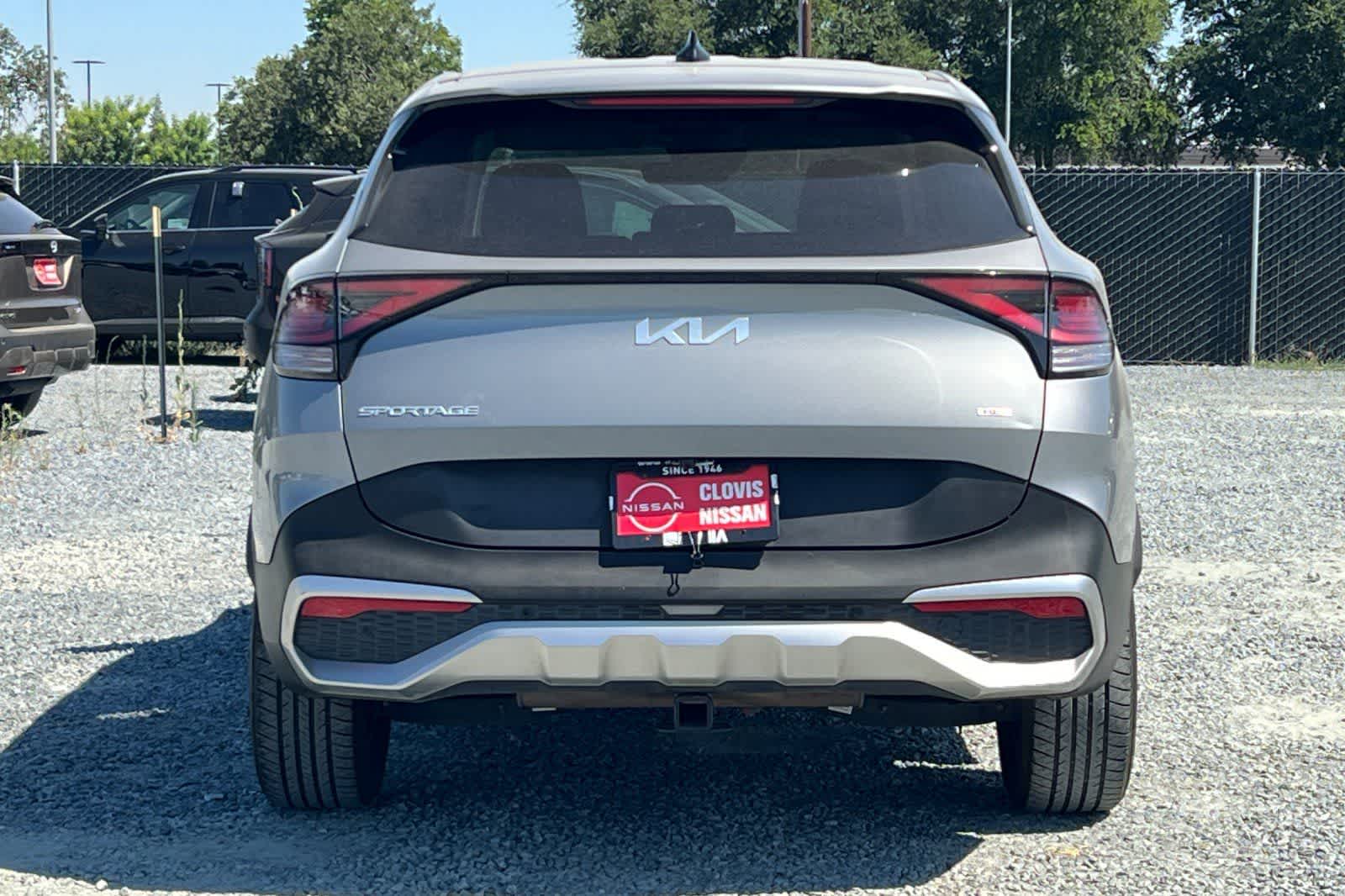 Thumbnail: 2023 Kia Sportage - 8