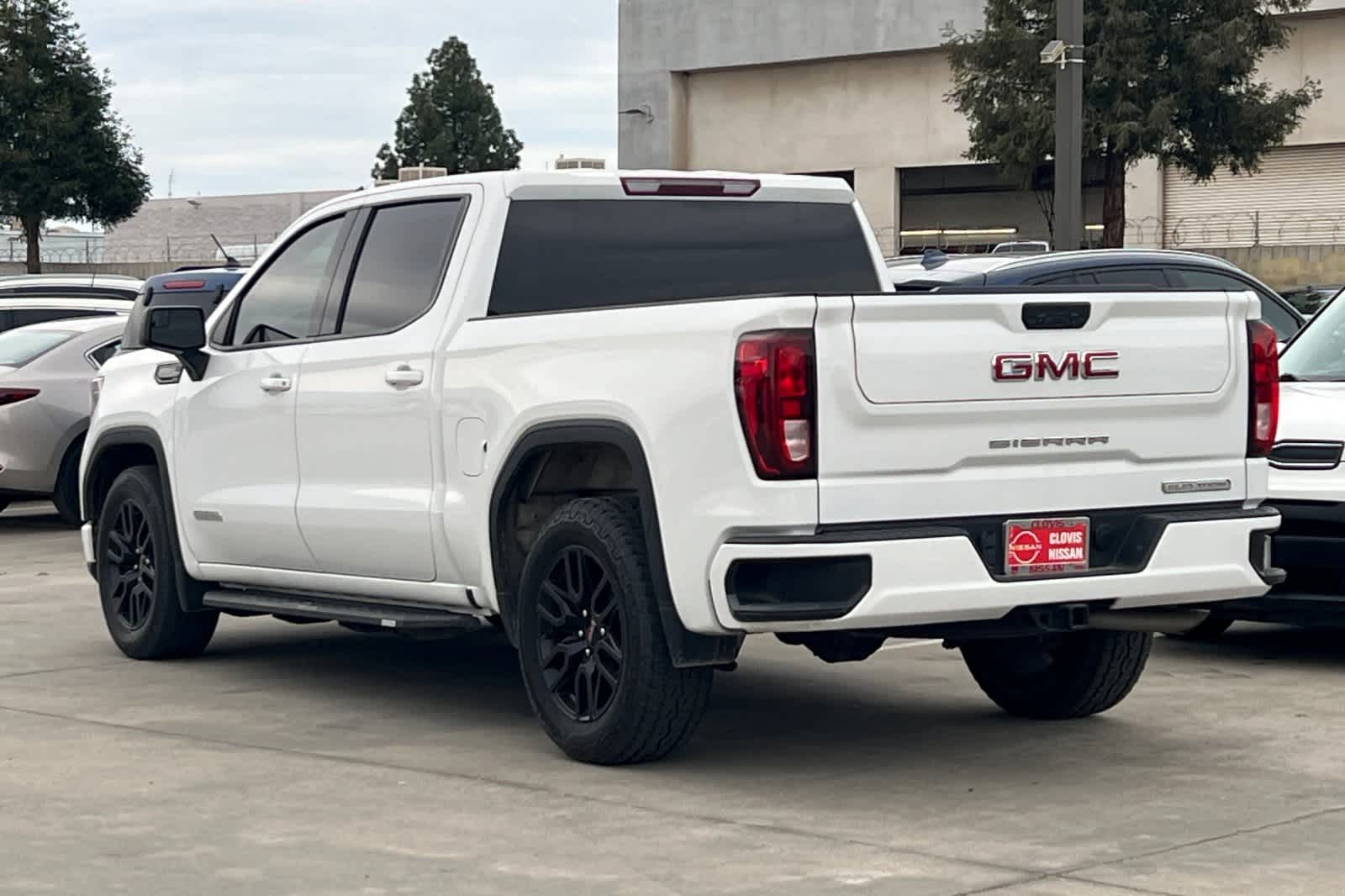 Thumbnail: 2023 GMC Sierra 1500 - 7