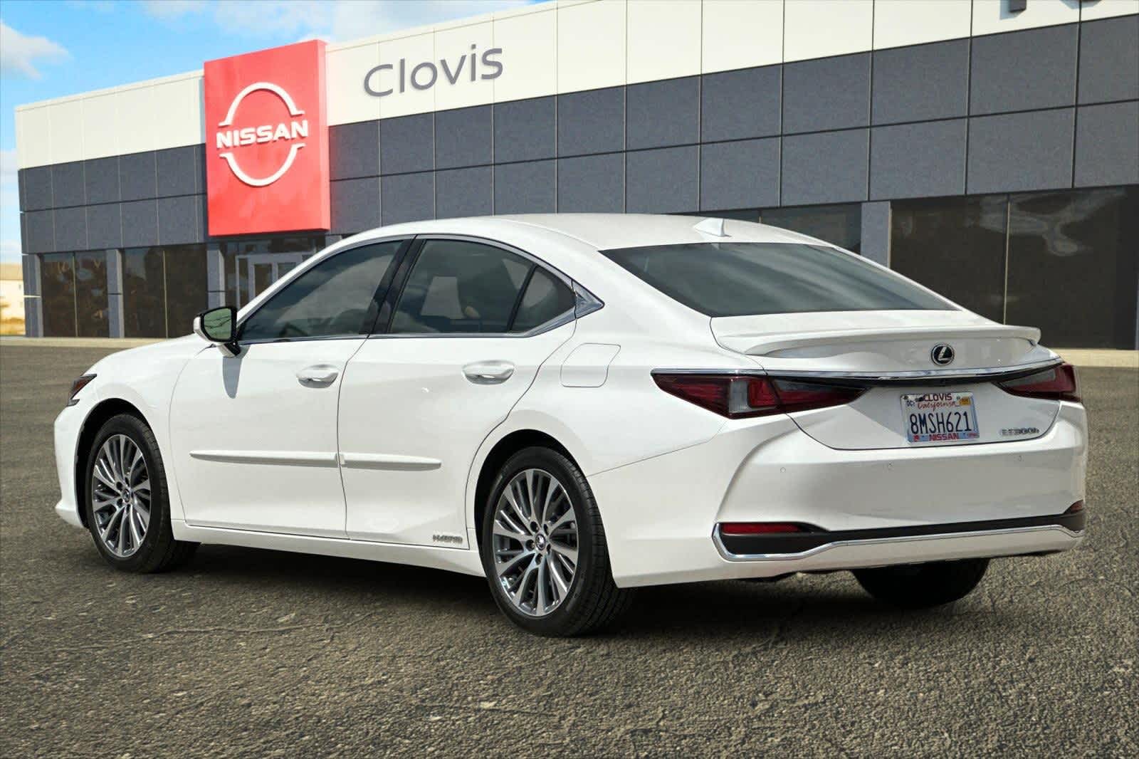 Thumbnail: 2019 Lexus ES - 7