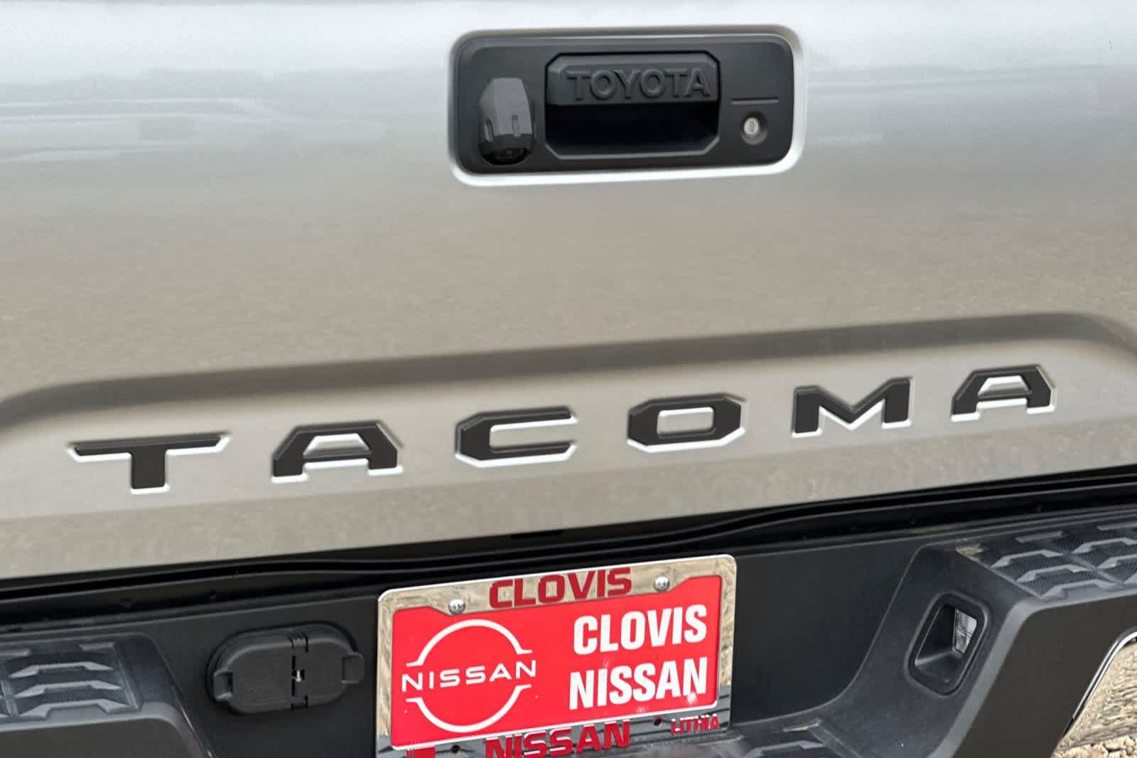 Thumbnail: 2023 Toyota Tacoma - 34