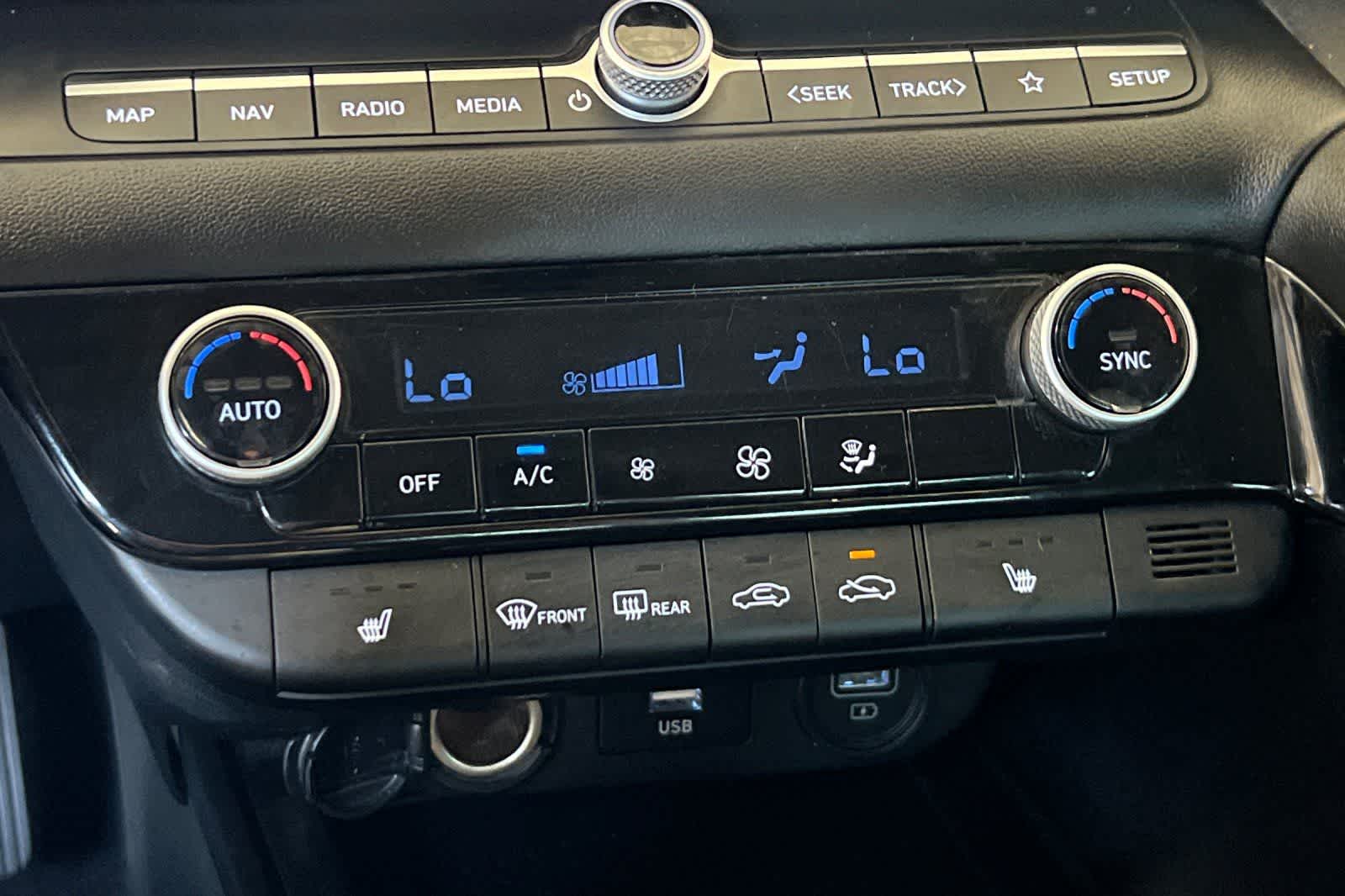 Thumbnail: 2023 Hyundai Elantra - 22