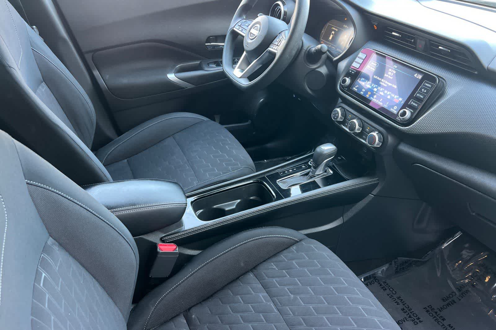 Thumbnail: 2023 Nissan Kicks - 18