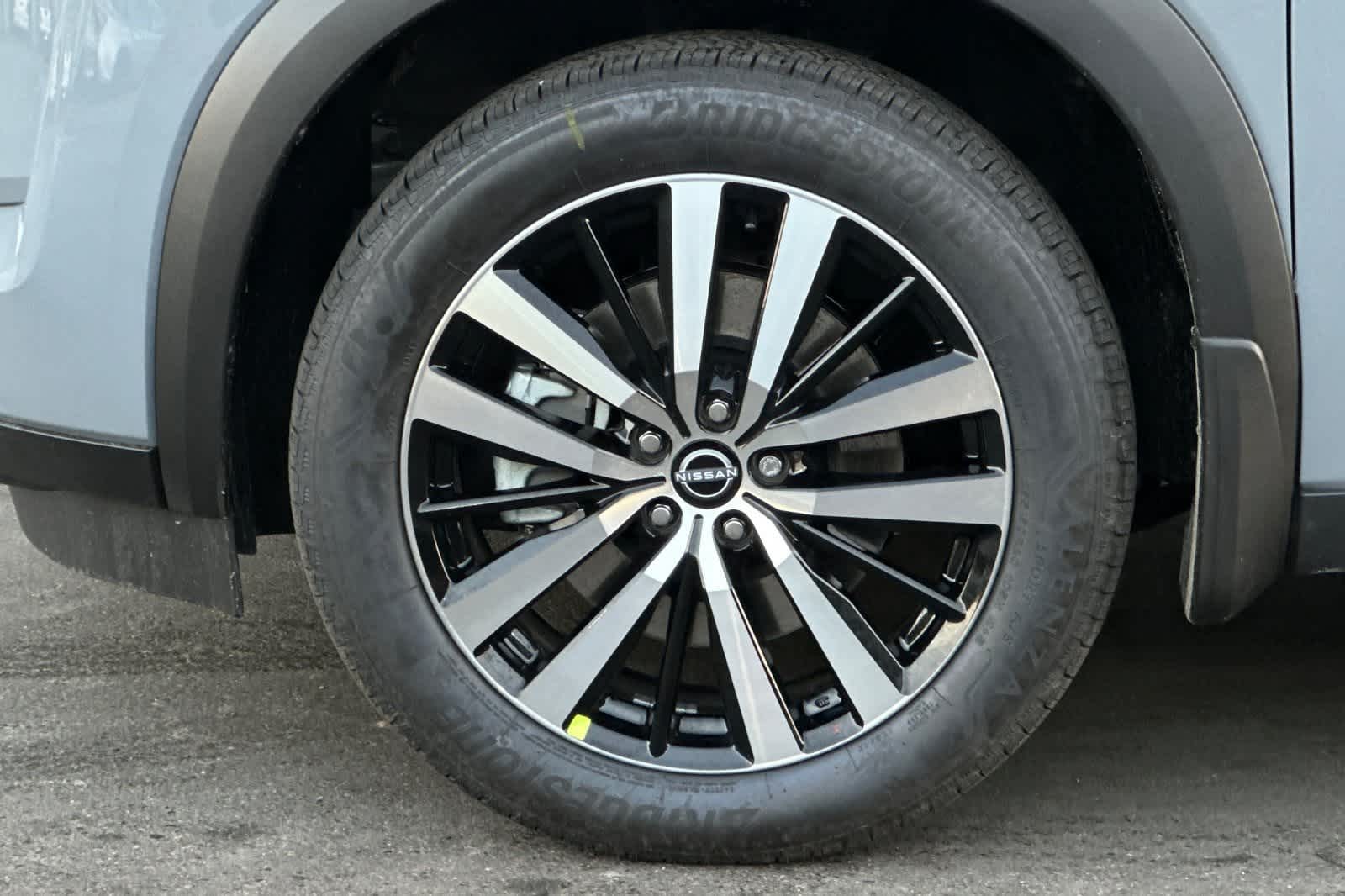 Thumbnail: 2025 Nissan Pathfinder - 34