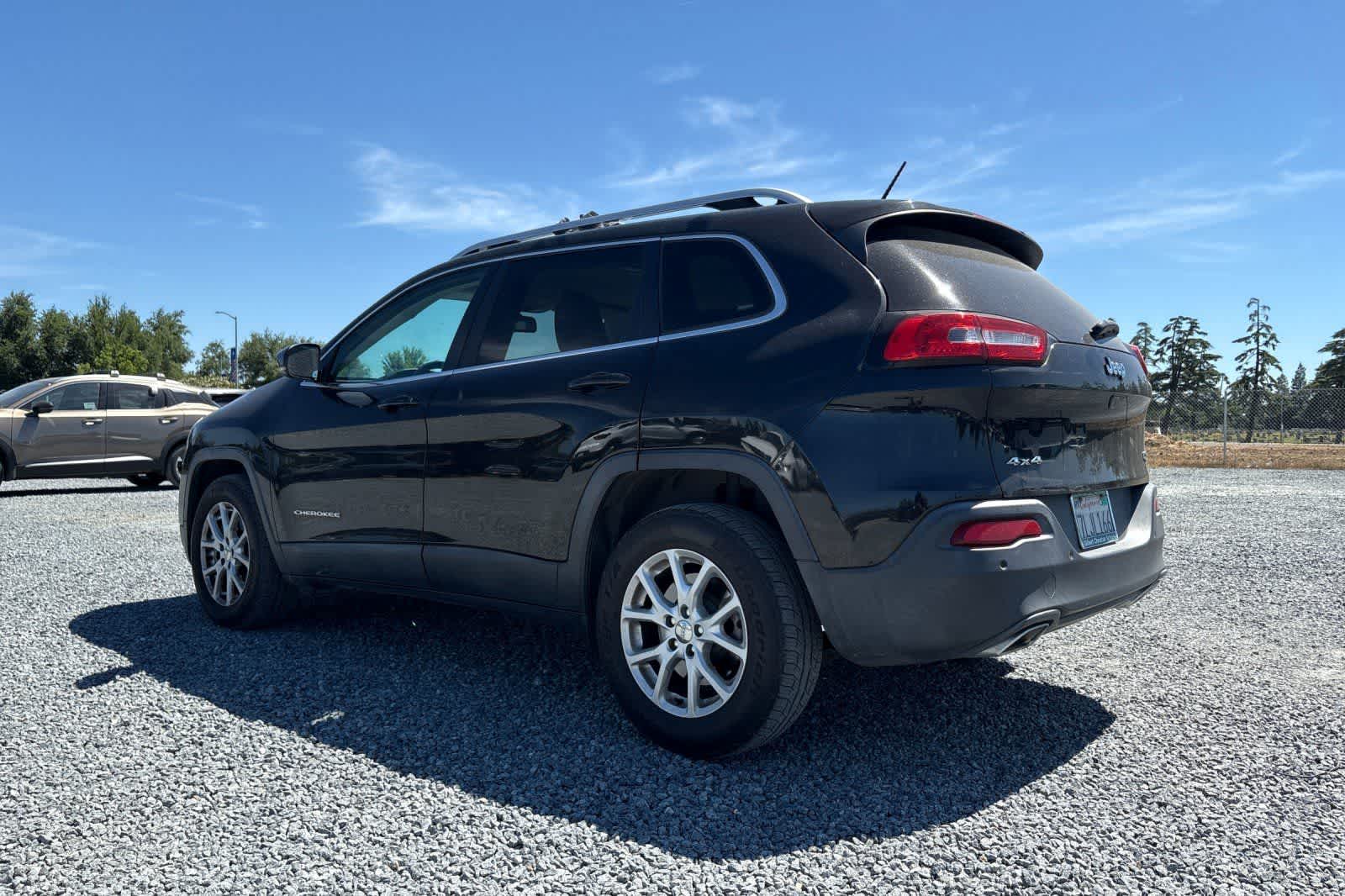 Thumbnail: 2015 Jeep Cherokee - 7