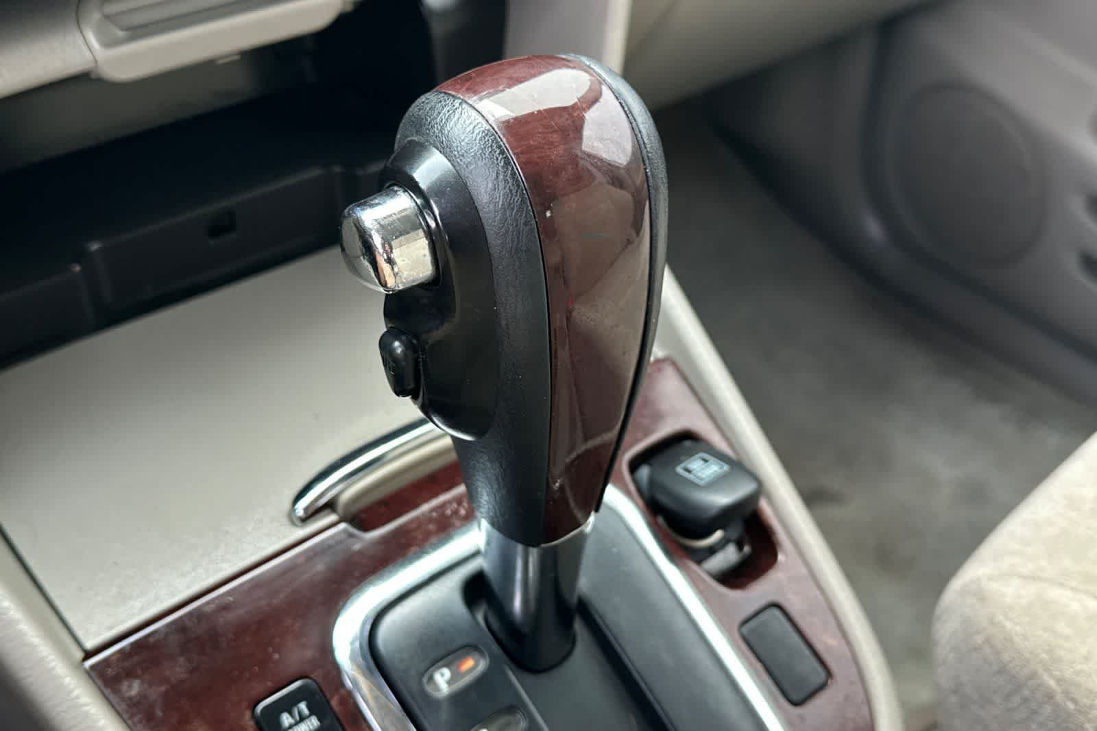 Thumbnail: 2006 Suzuki XL-7 - 27