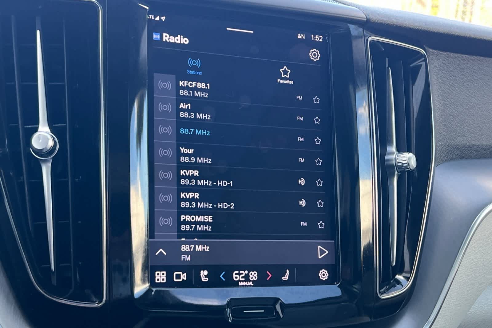 Thumbnail: 2023 Volvo XC60 - 21