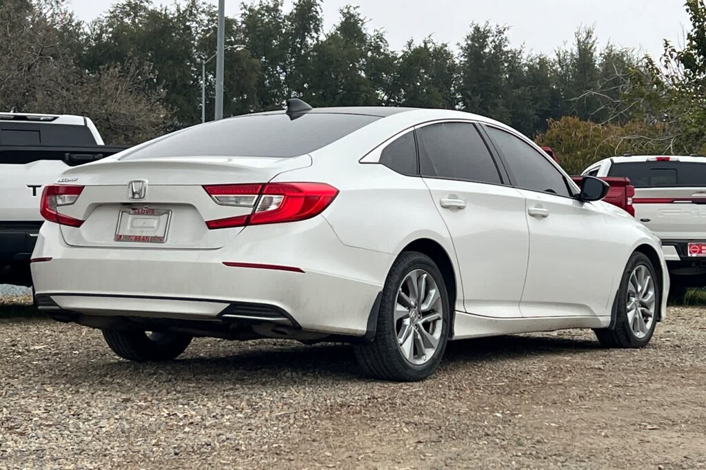 Used 2018 Honda Accord LX Sedan