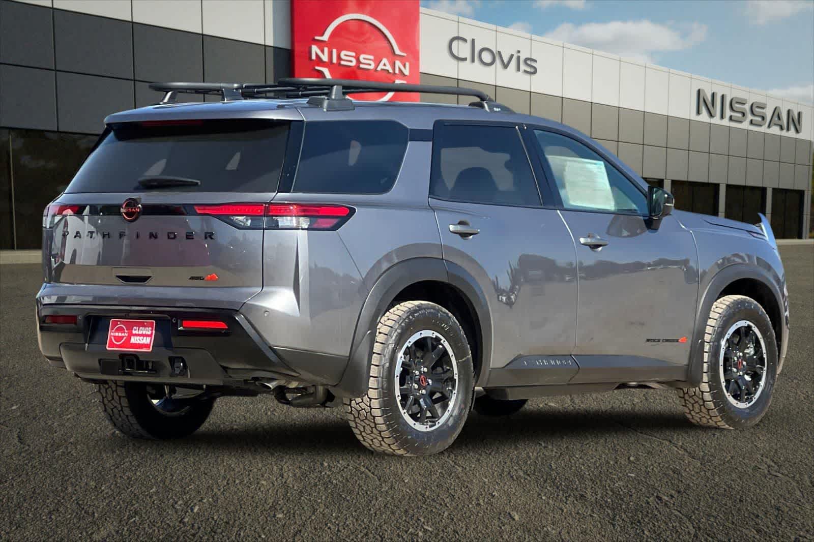 Thumbnail: 2026 Nissan Pathfinder - 3