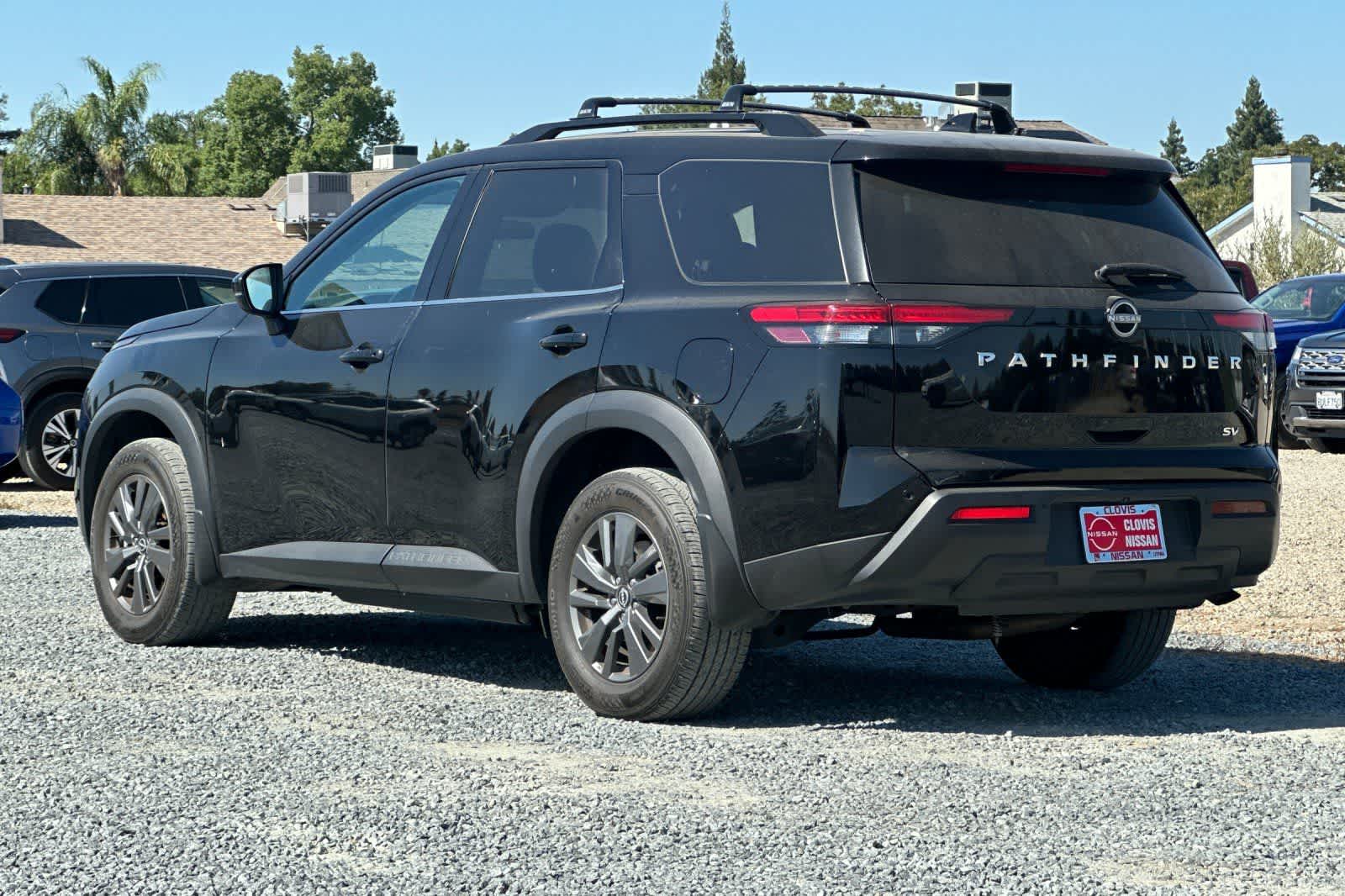 Thumbnail: 2024 Nissan Pathfinder - 7