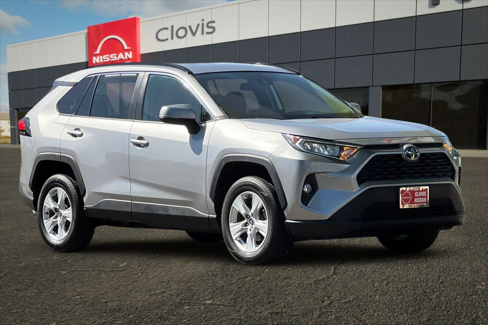 Thumbnail: 2020 Toyota RAV4 - 10