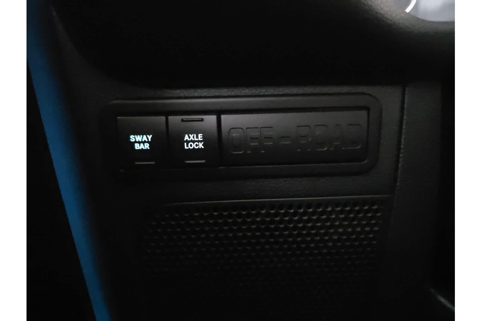 Thumbnail: 2017 Jeep Wrangler - 26