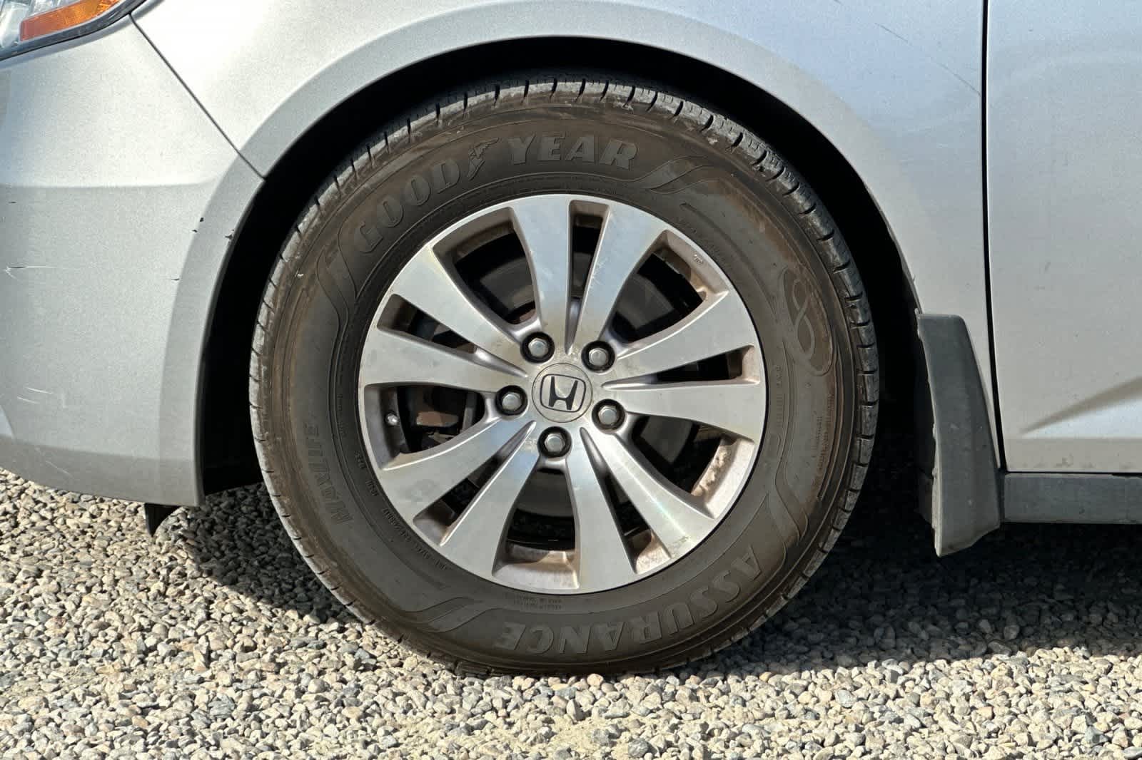 Thumbnail: 2015 Honda Odyssey - 26