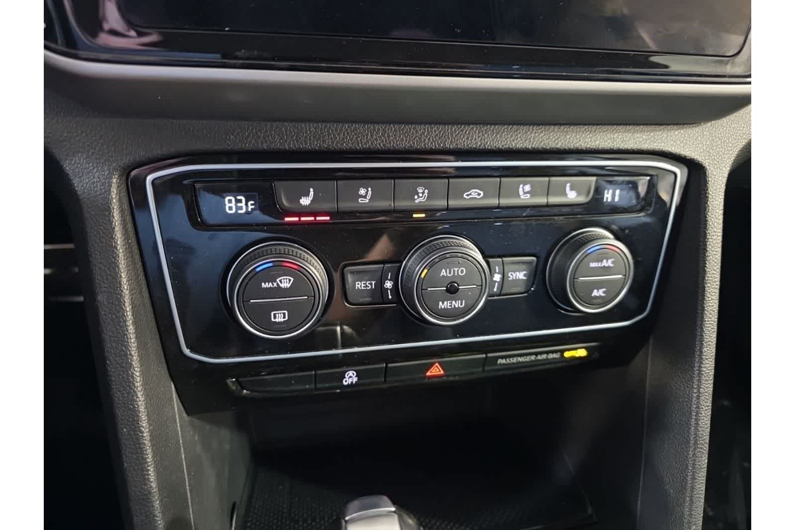 Thumbnail: 2022 Volkswagen Atlas - 24