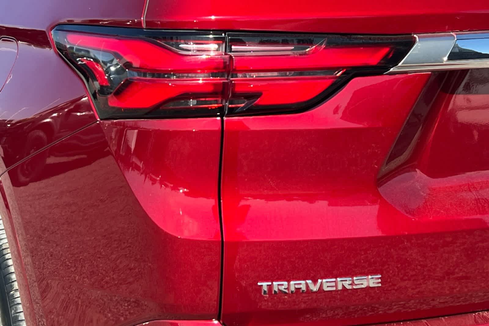 Thumbnail: 2023 Chevrolet Traverse - 34