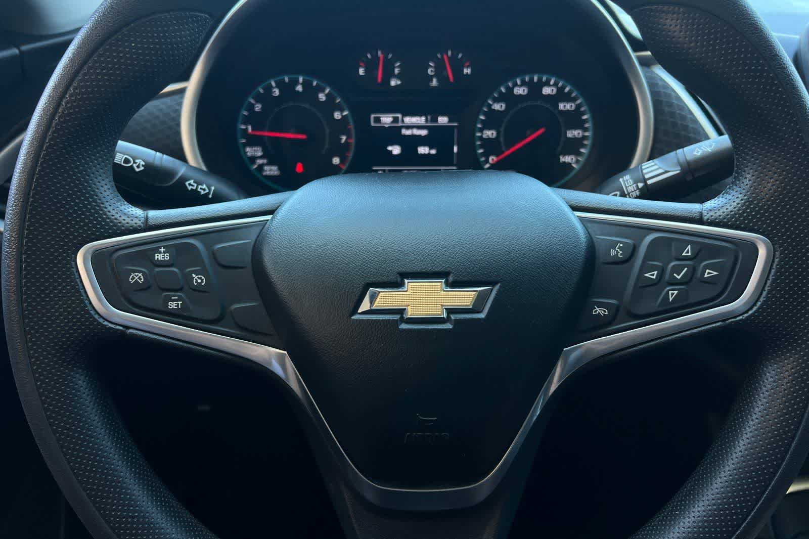 Thumbnail: 2022 Chevrolet Malibu - 24