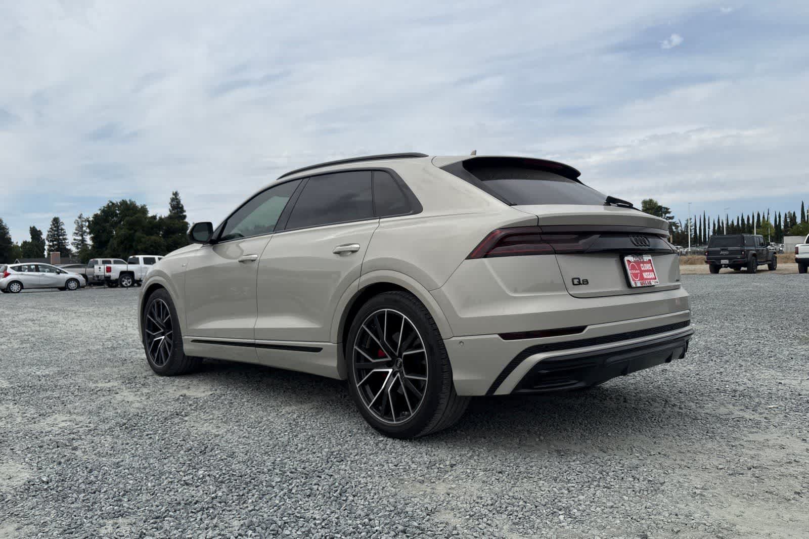 Thumbnail: 2023 Audi Q8 - 7