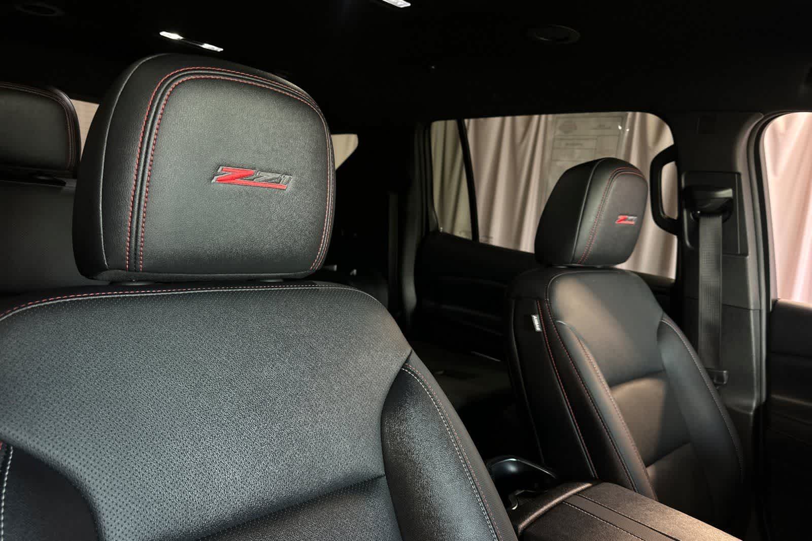 Thumbnail: 2025 Chevrolet Traverse - 21