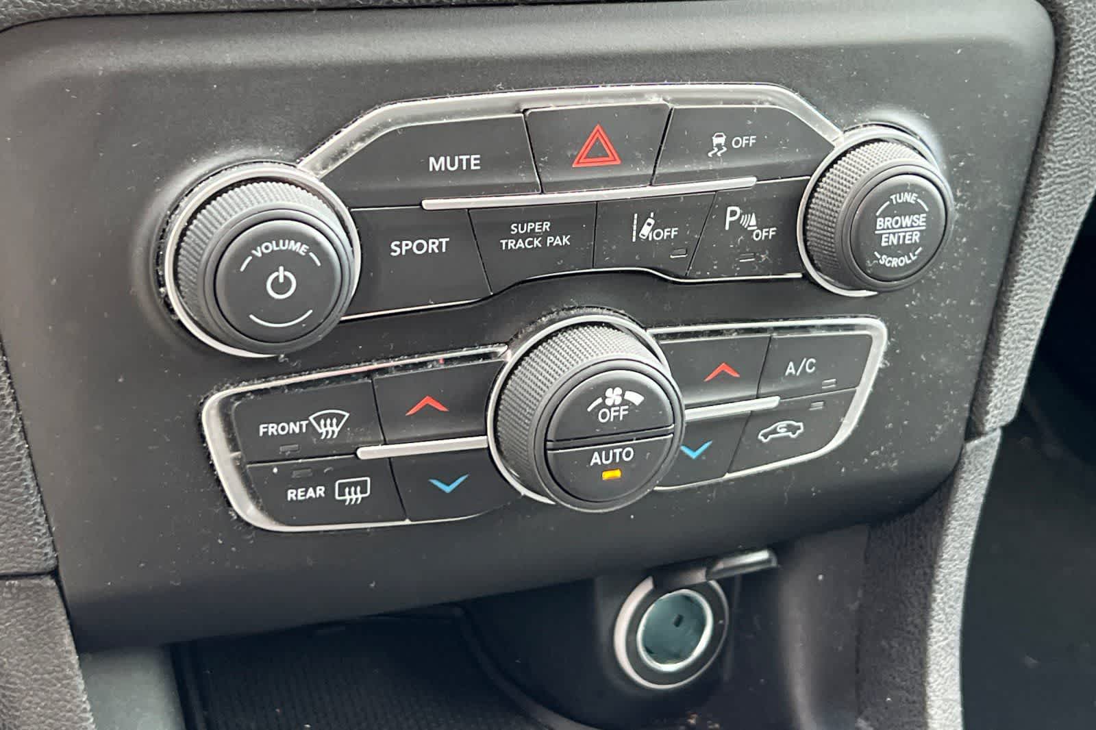 Thumbnail: 2023 Dodge Charger - 21