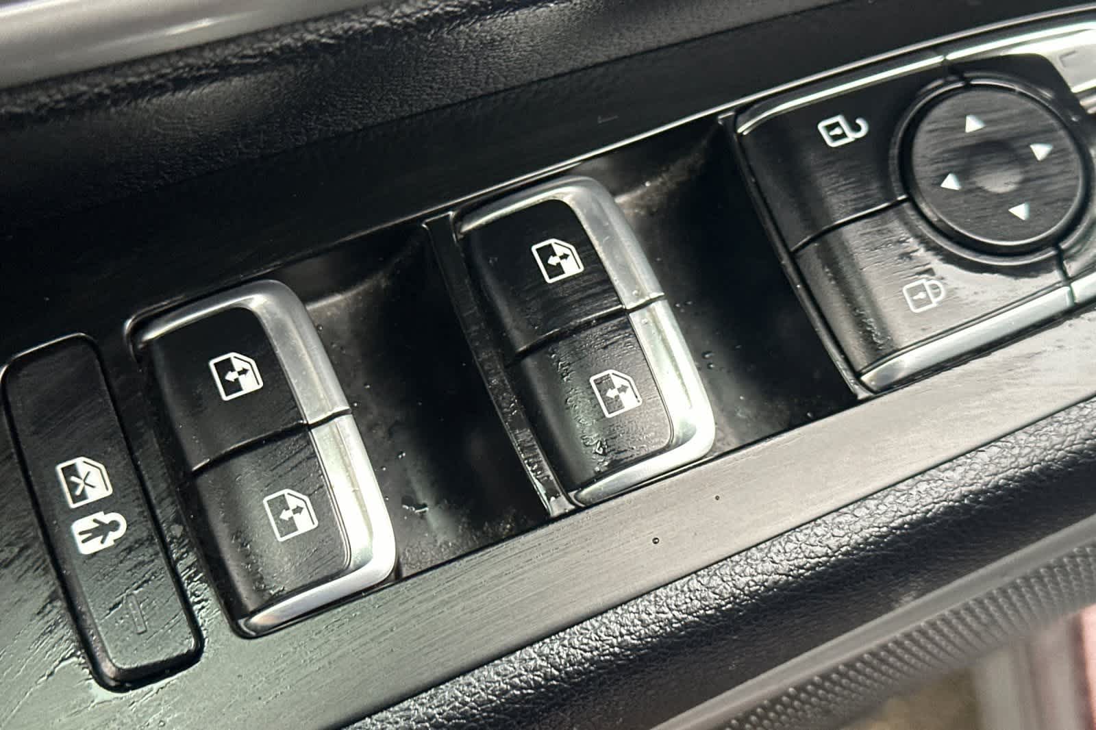 Thumbnail: 2020 Kia Telluride - 14