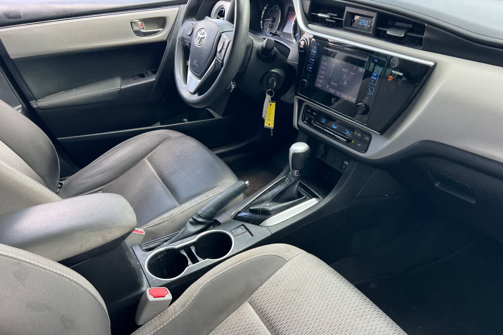 Thumbnail: 2017 Toyota Corolla - 17