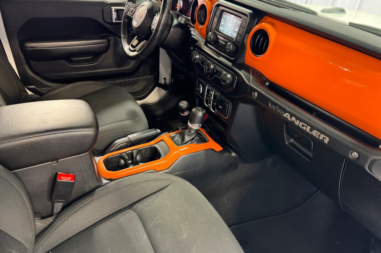 Thumbnail: 2019 Jeep Wrangler - 19