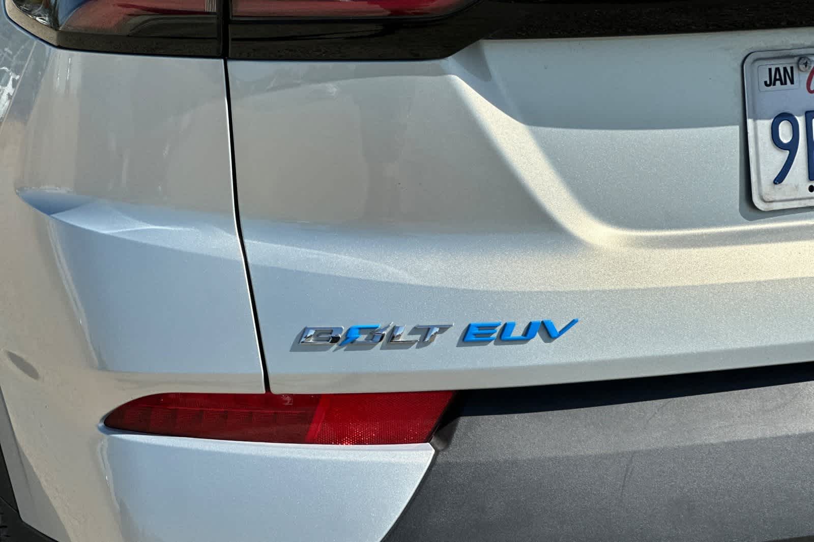 Thumbnail: 2023 Chevrolet Bolt EUV - 13