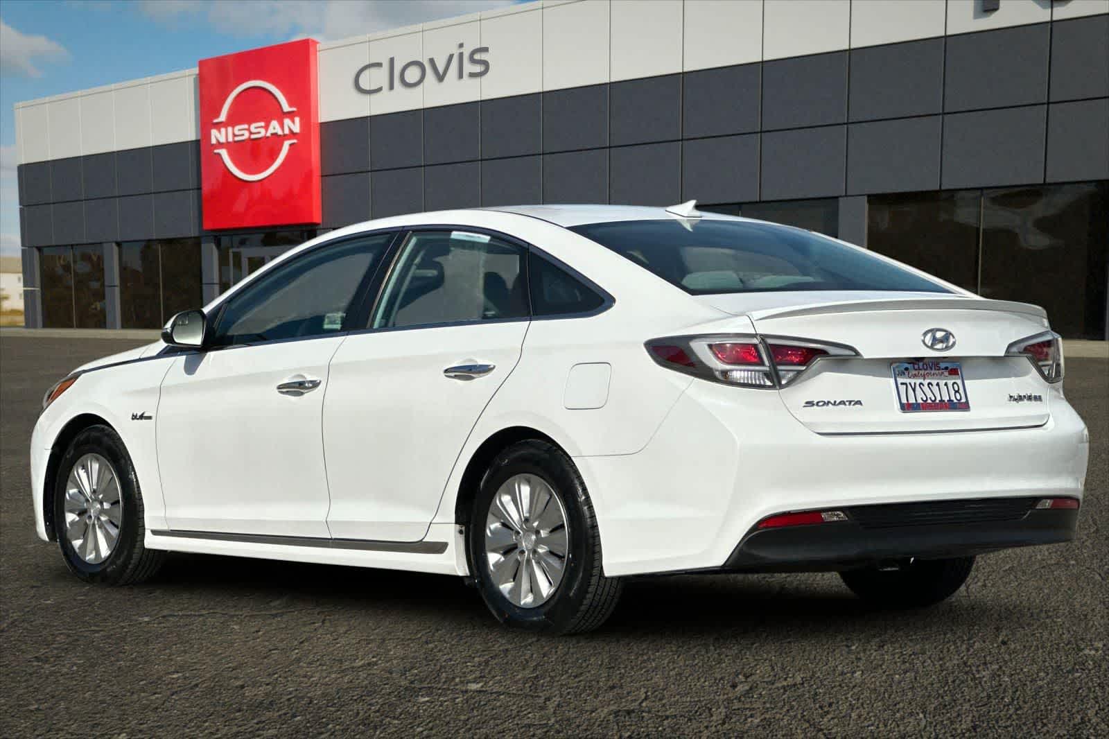 Thumbnail: 2017 Hyundai Sonata - 7