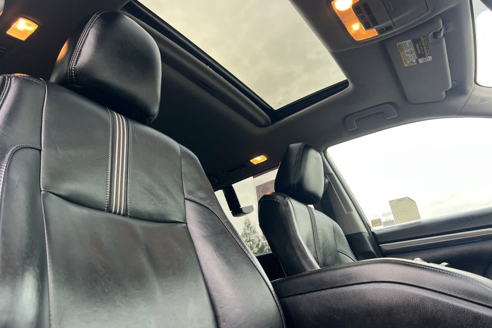 Thumbnail: 2017 Toyota Highlander - 21