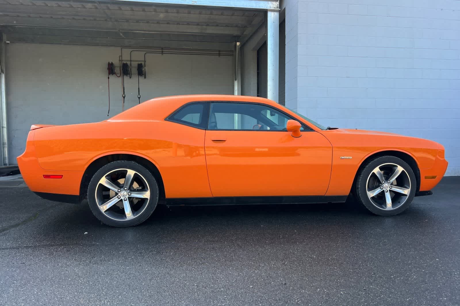 Thumbnail: 2014 Dodge Challenger - 9