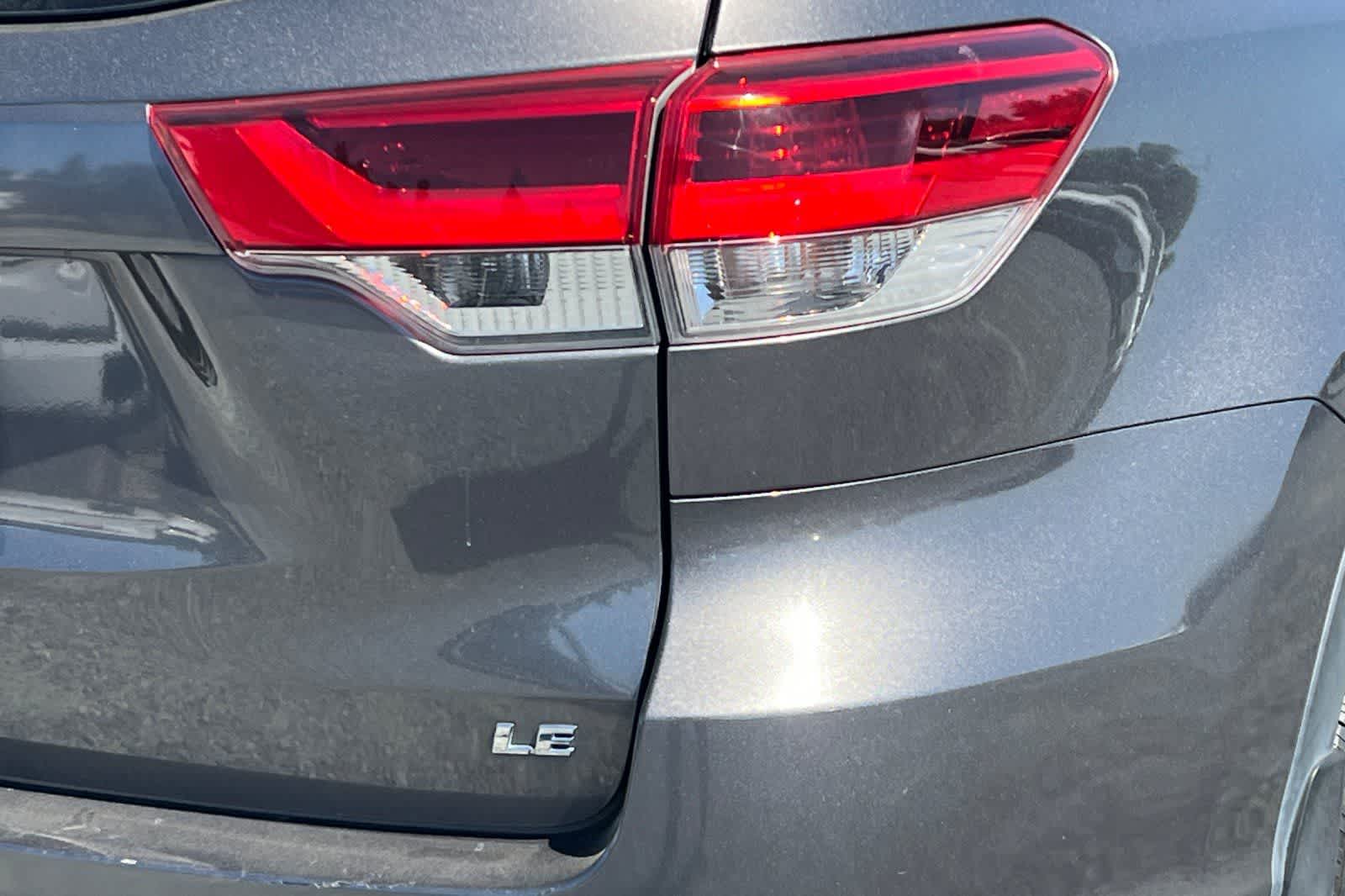 Thumbnail: 2018 Toyota Highlander - 13
