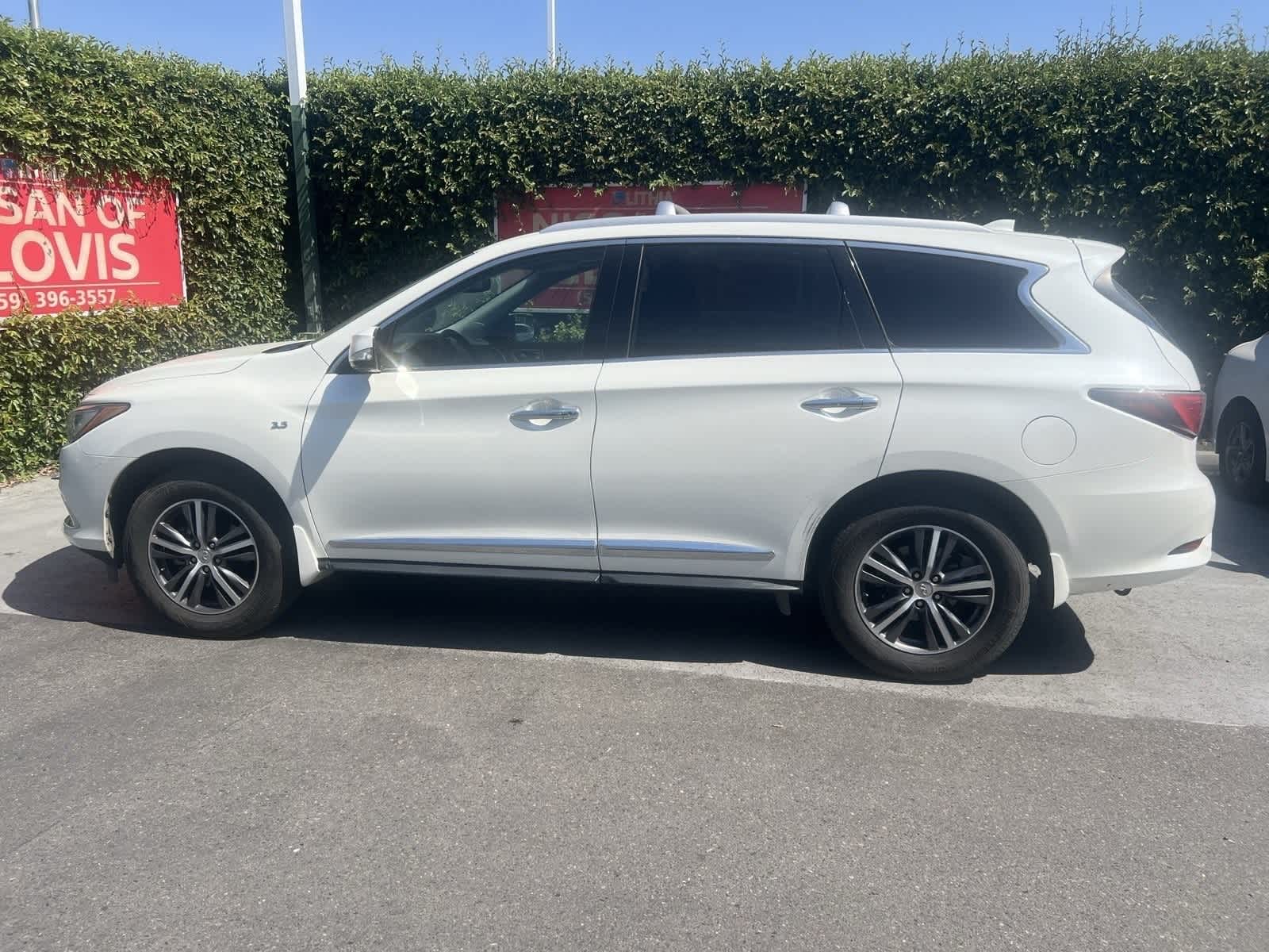 2017 INFINITI QX60  7