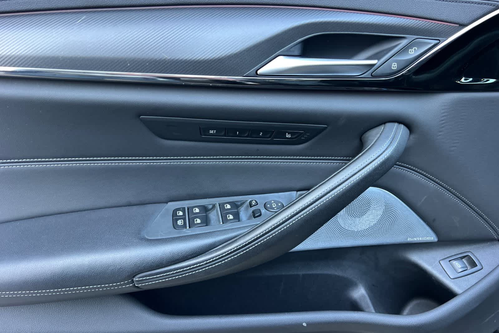 Thumbnail: 2021 BMW M5 - 13