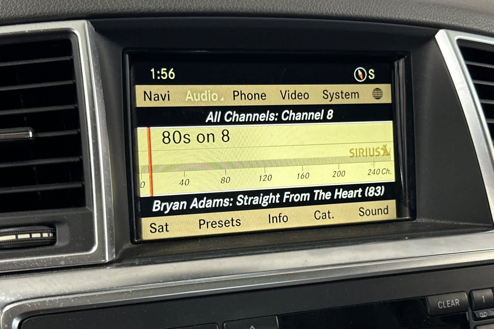 Thumbnail: 2012 Mercedes-Benz M-Class - 20