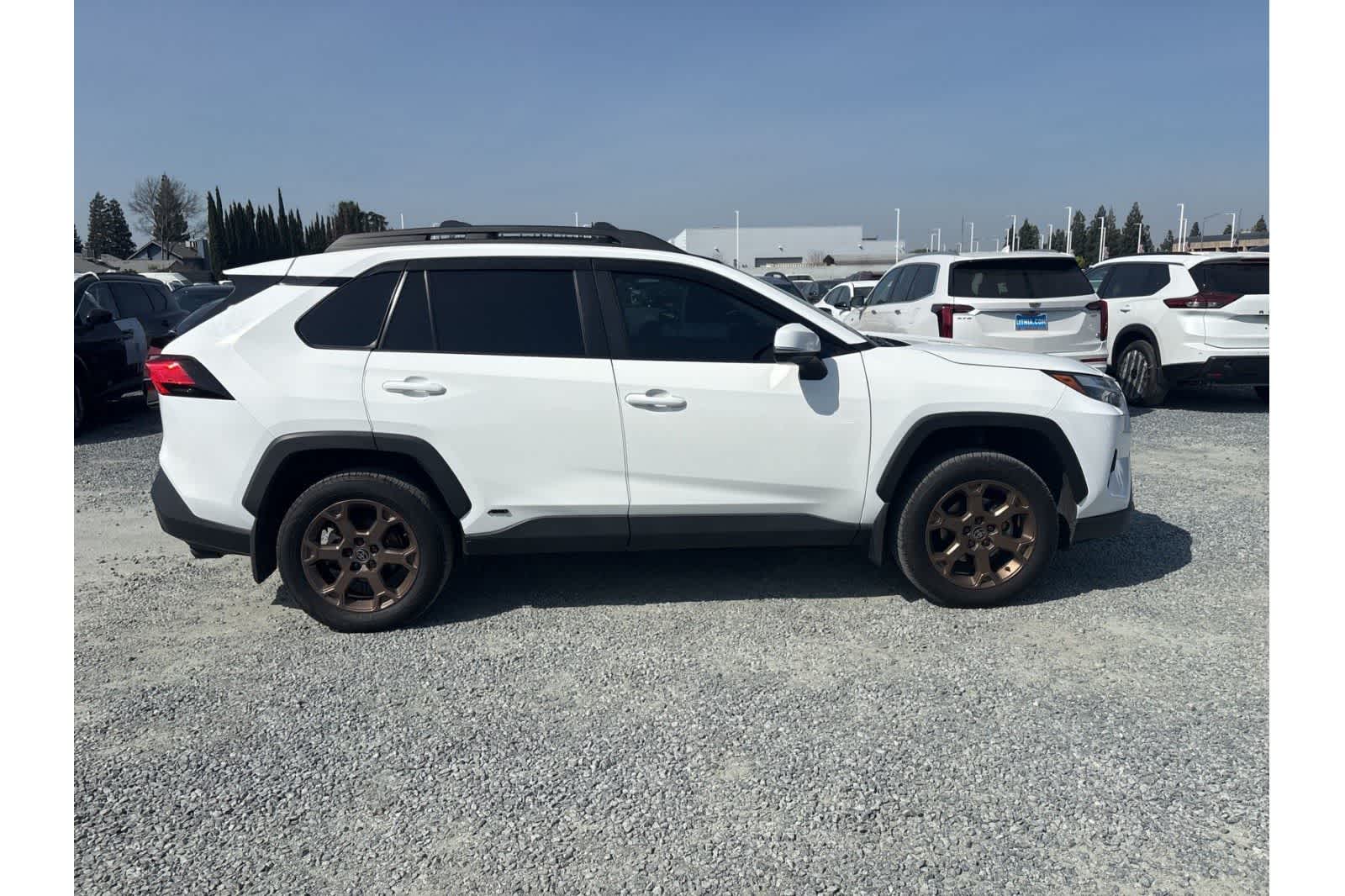 Thumbnail: 2023 Toyota RAV4 - 9