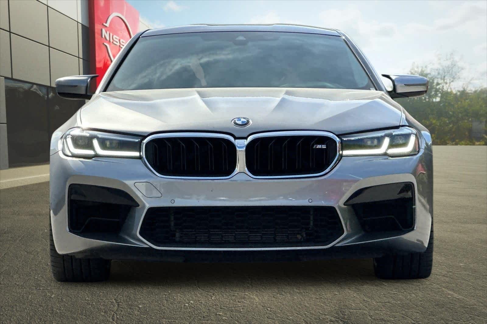 Thumbnail: 2021 BMW M5 - 11