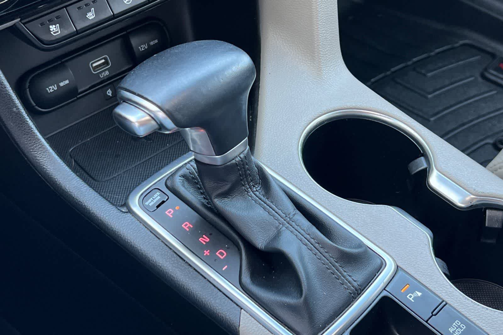 Thumbnail: 2020 Kia Sportage - 24