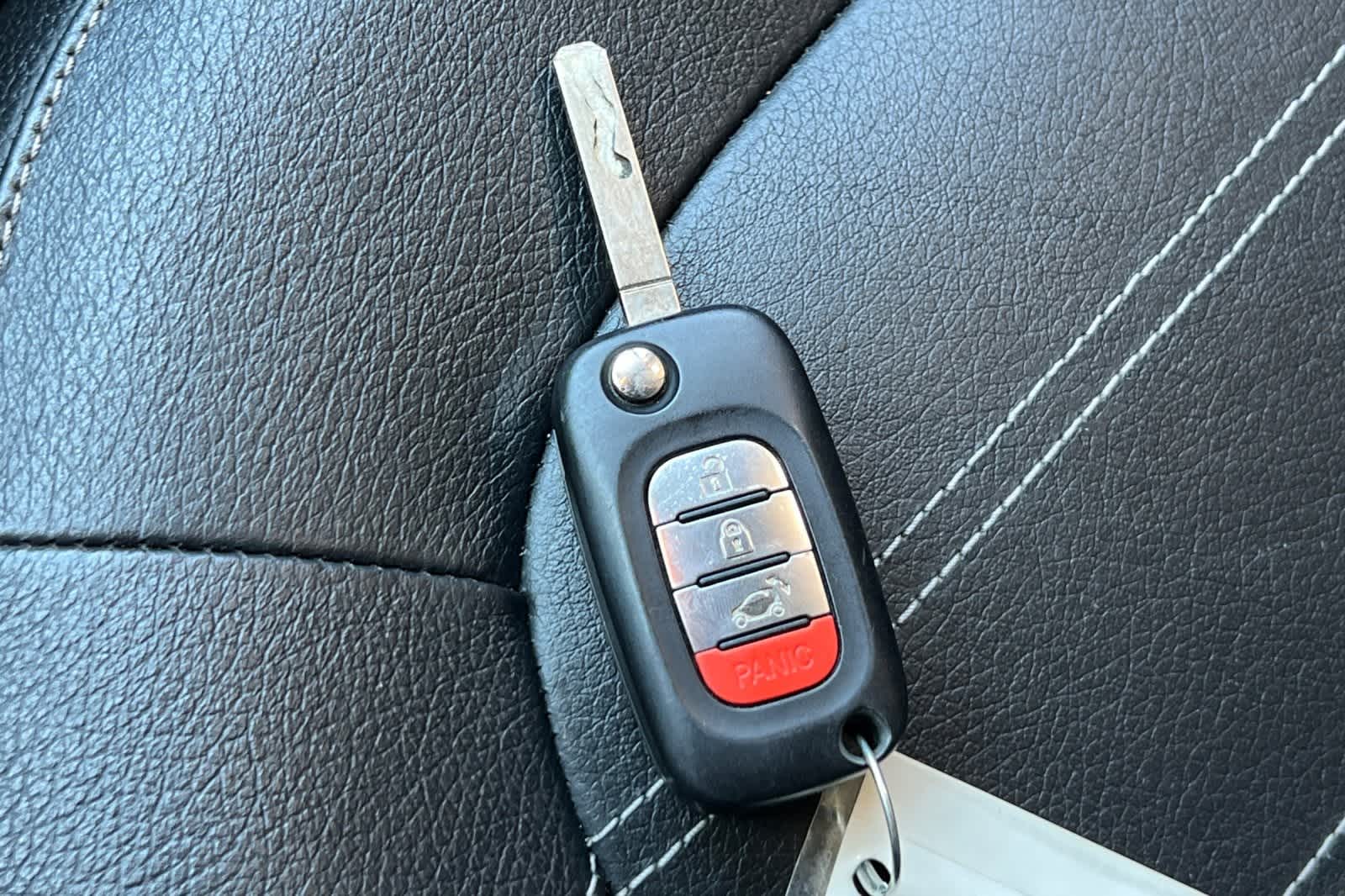 Thumbnail: 2018 smart fortwo - 27