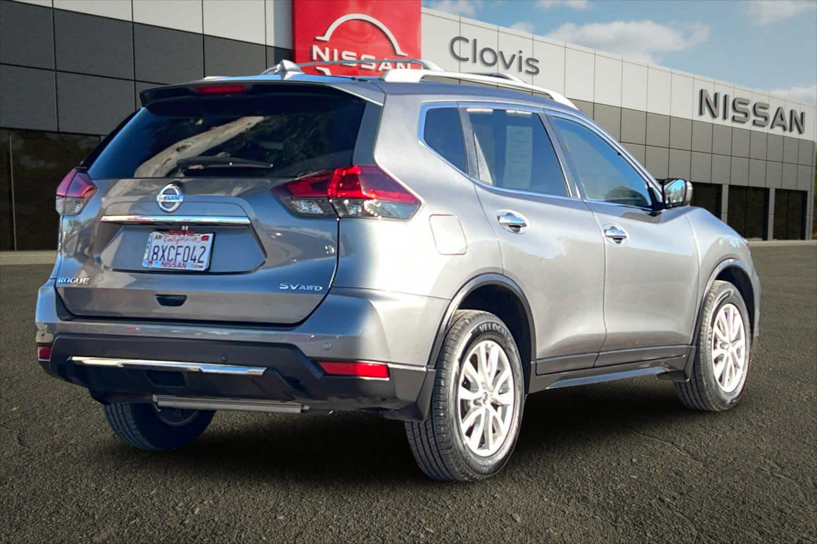 Thumbnail: 2020 Nissan Rogue - 3